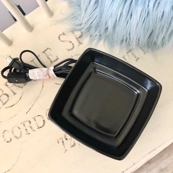 Scentsy, Classic Curve, SATIN BLACK, Full Size, Warmer, RETIRED - Picture 4 of 14